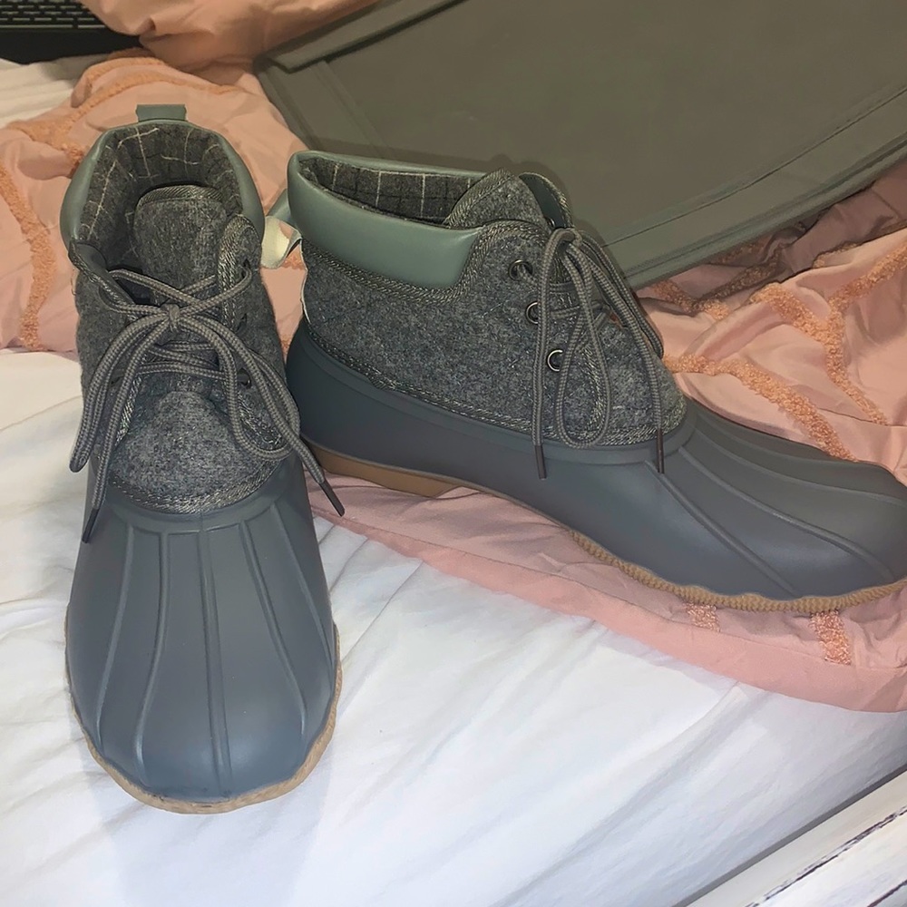 rain boots never worn